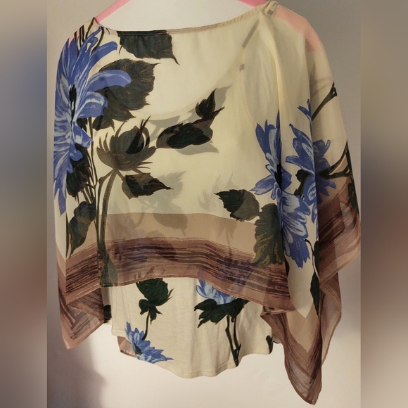 Flowy Overlay Flower Blouse - Picture 1 of 7